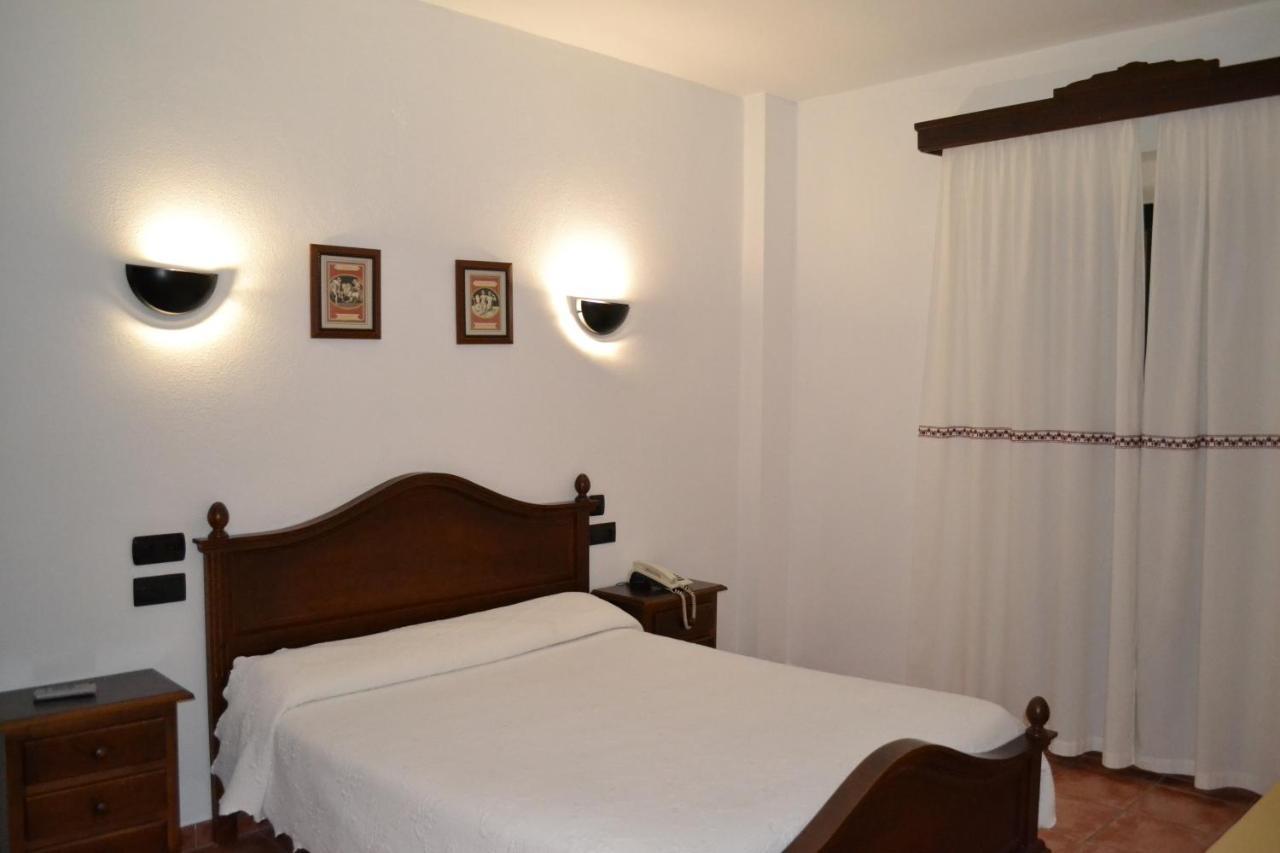 Rincon Del Abade Hotell Encinasola Exteriör bild